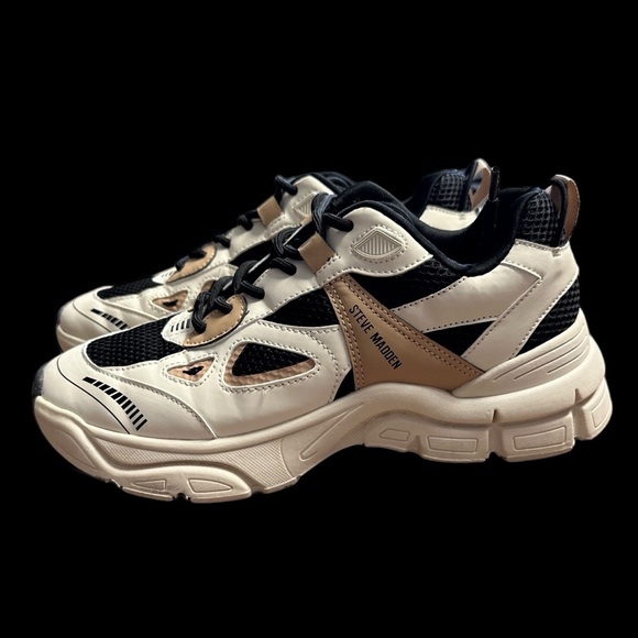 Steve Madden Clydie Platform Sneakers • size 9.5 - Picture 4 of 8